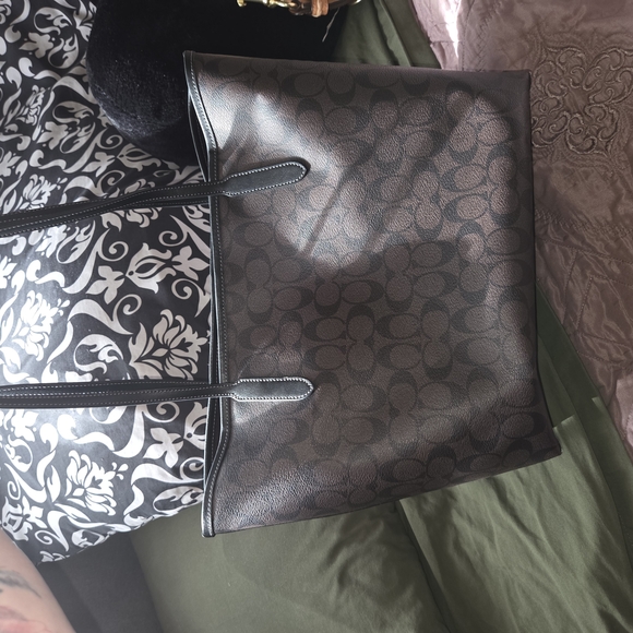 Coach Brown Floral Tote Bag - Picture 4 of 9